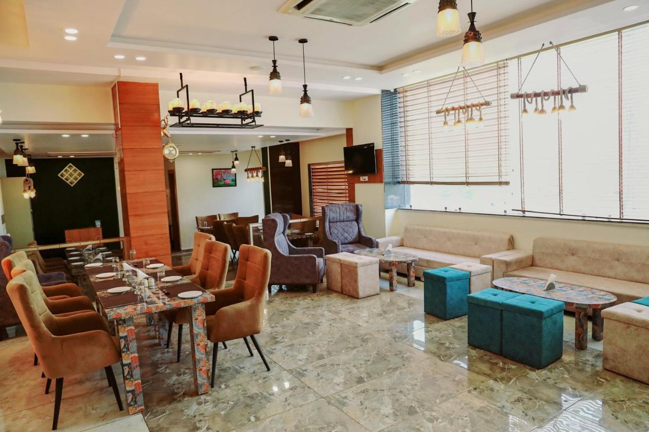 Hotel Vasdaa Grand Dehradun Dış mekan fotoğraf