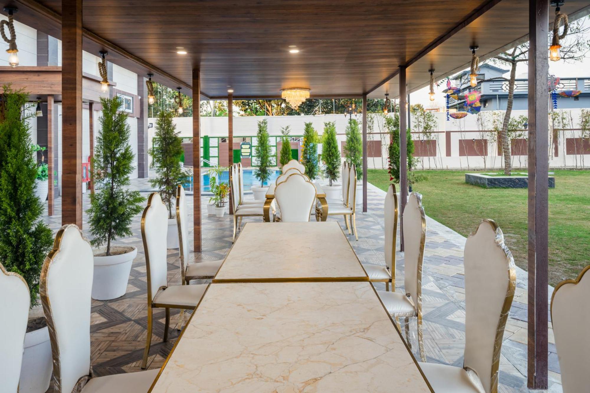 Hotel Vasdaa Grand Dehradun Dış mekan fotoğraf