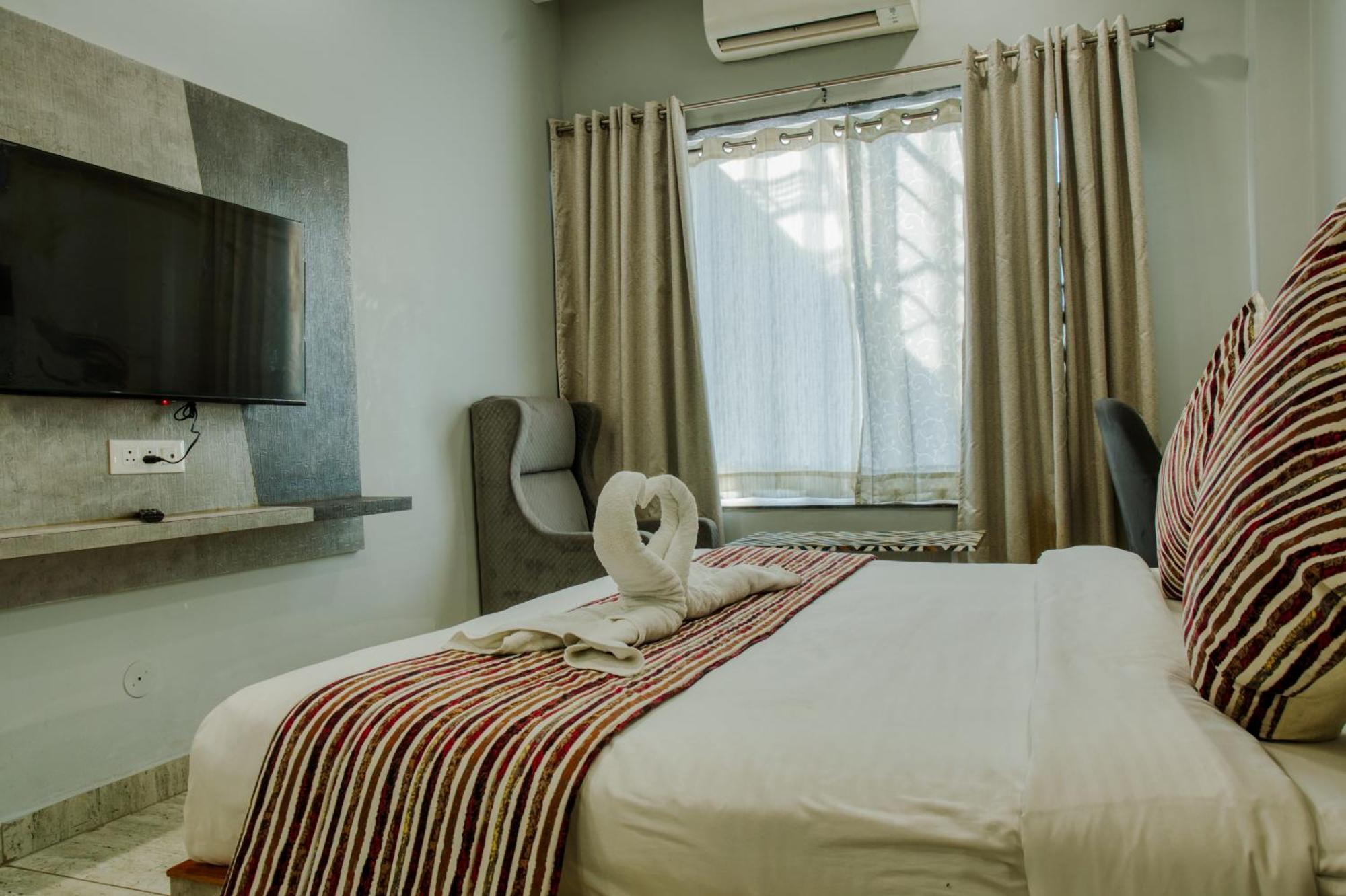 Hotel Vasdaa Grand Dehradun Dış mekan fotoğraf